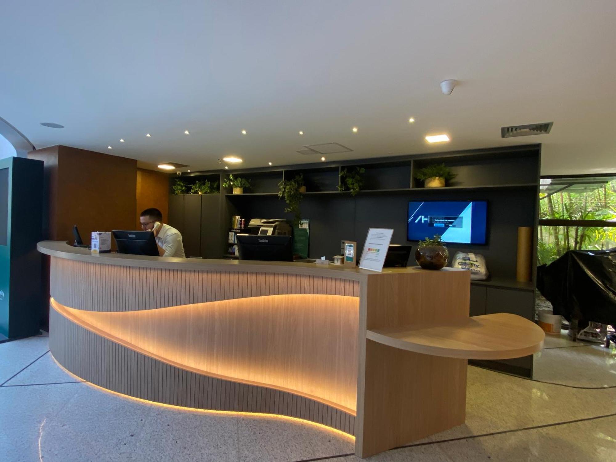 Jp Crauford Lorena Aparthotel